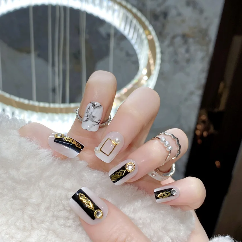 A2594 — Press-On Nails product photo 1