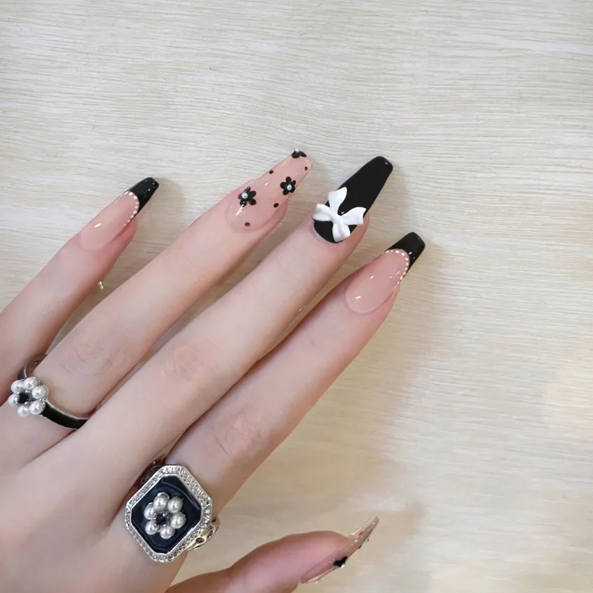 A5572 — Press-On Nails product photo 1