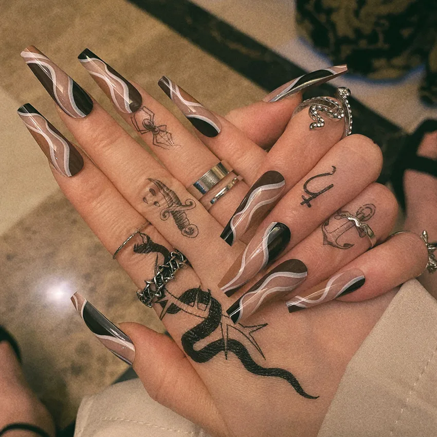 A8165 — Press-On Nails product photo 1