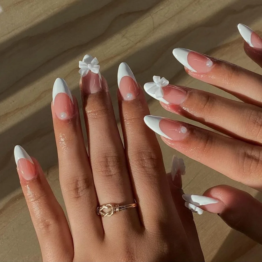 B8484 — Press-On Nails product photo 1