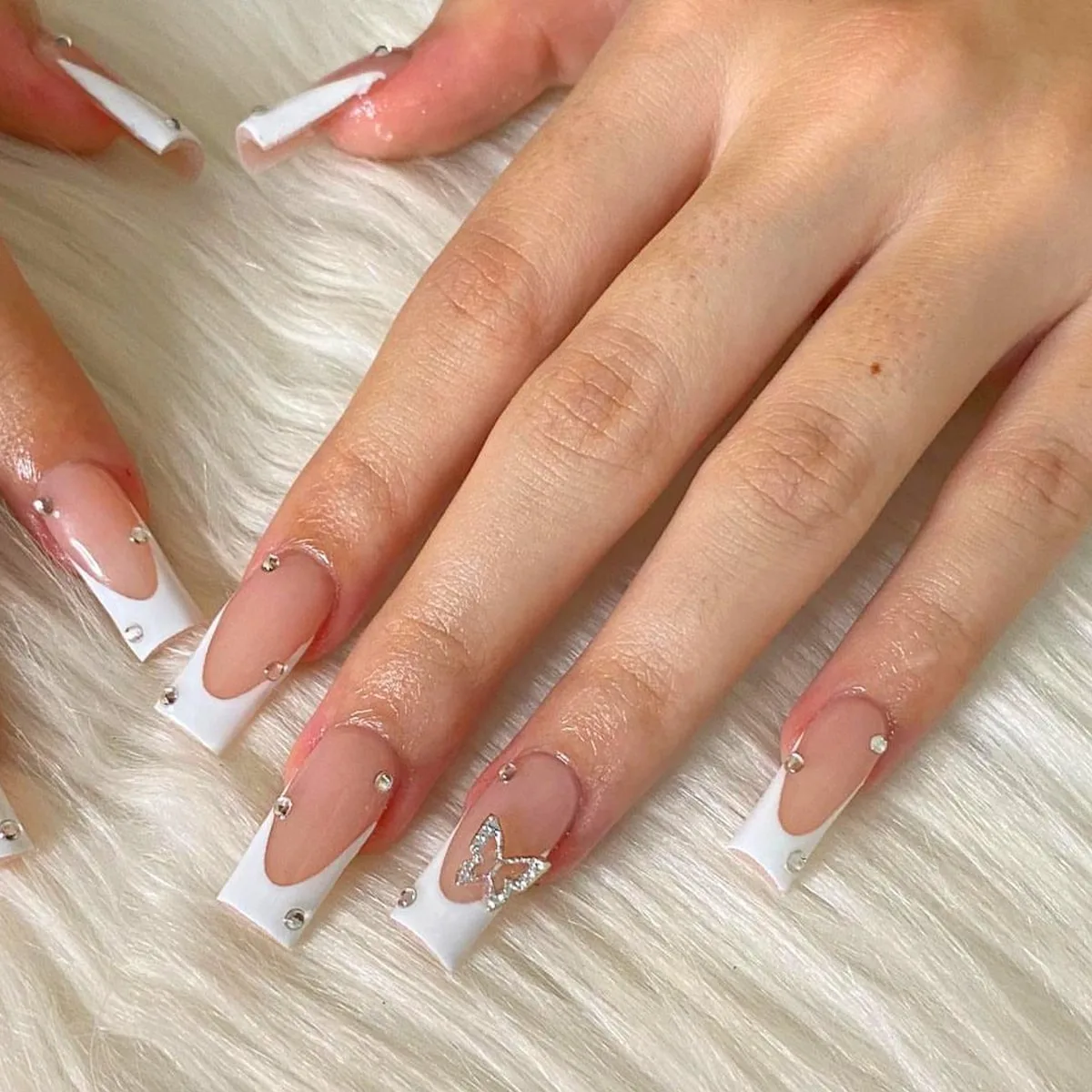 B6680 — Press-On Nails product photo 1
