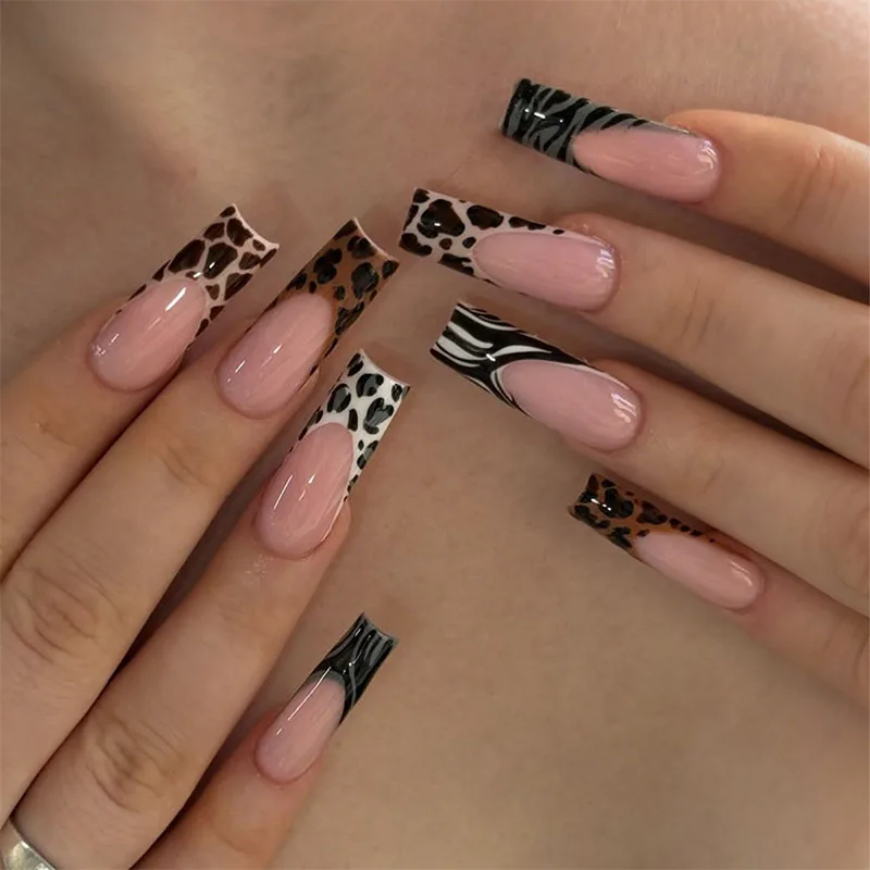 B2384 — Press-On Nails product photo 1