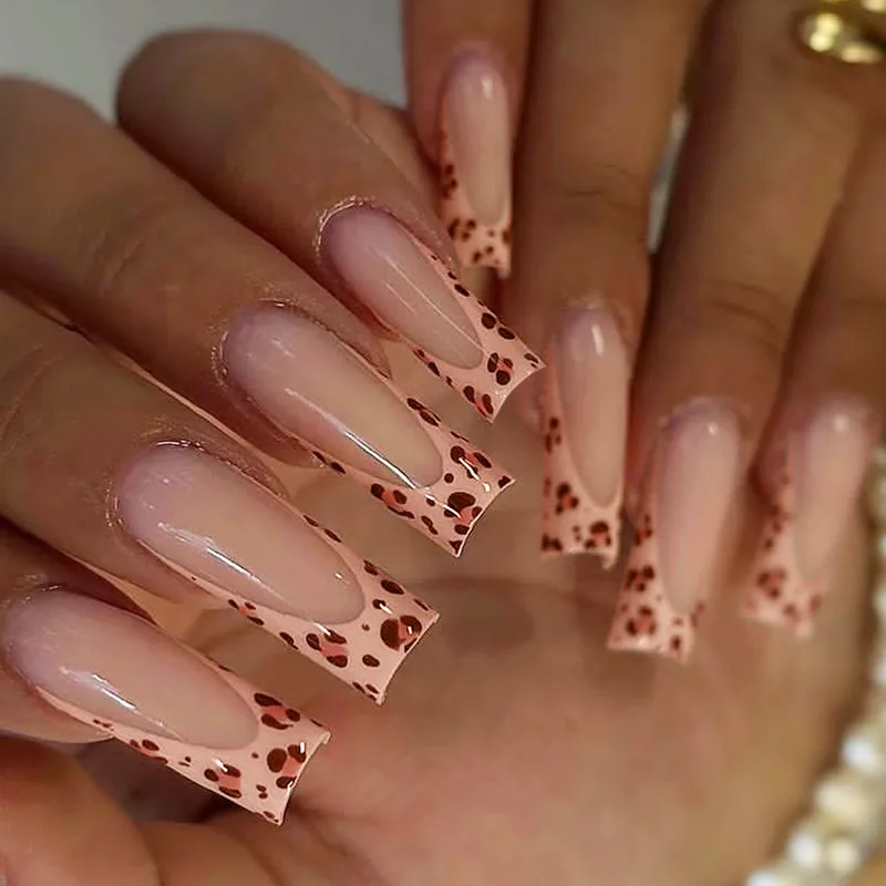 B7953 — Press-On Nails product photo 1