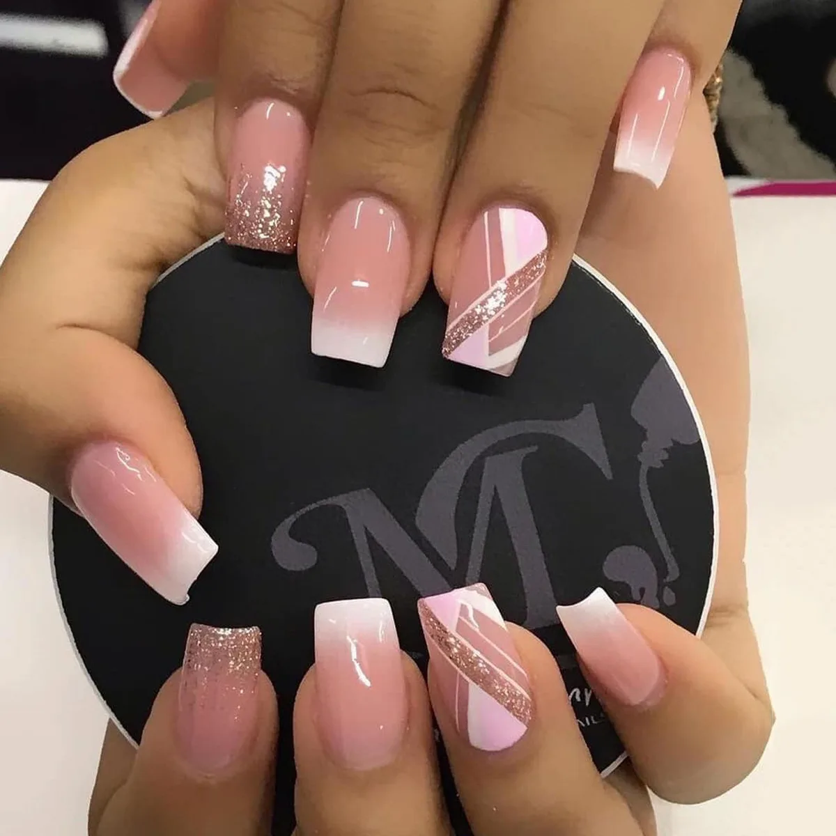 B2869 — Press-On Nails product photo 1