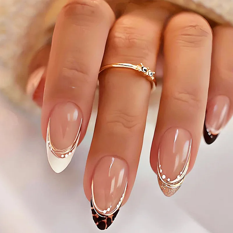B6882 — Press-On Nails product photo 1