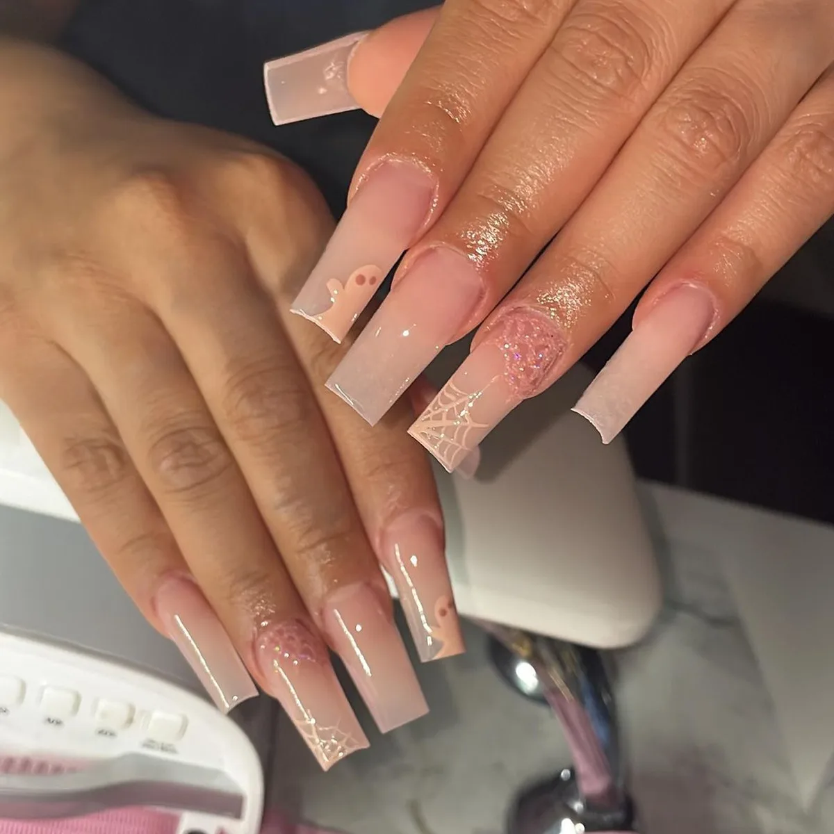 B5947 — Press-On Nails product photo 1