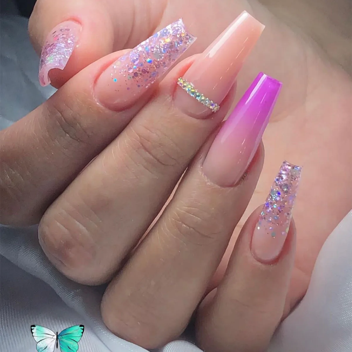 B6734 — Press-On Nails product photo 1