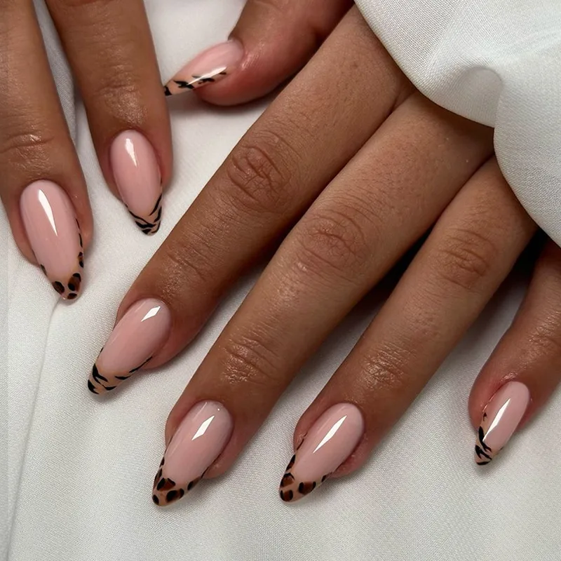 B5428 — Press-On Nails product photo 1