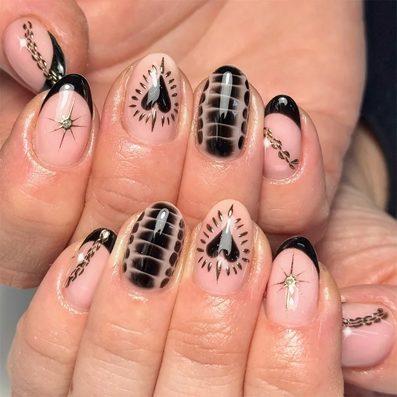 B8472 — Press-On Nails product photo 1