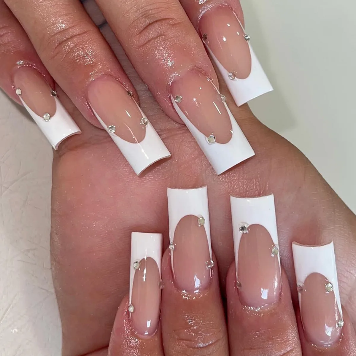 B2452 — Press-On Nails product photo 1