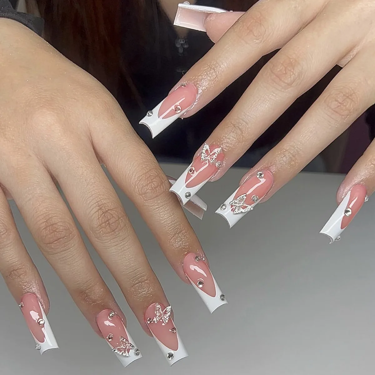 B0252 — Press-On Nails product photo 1