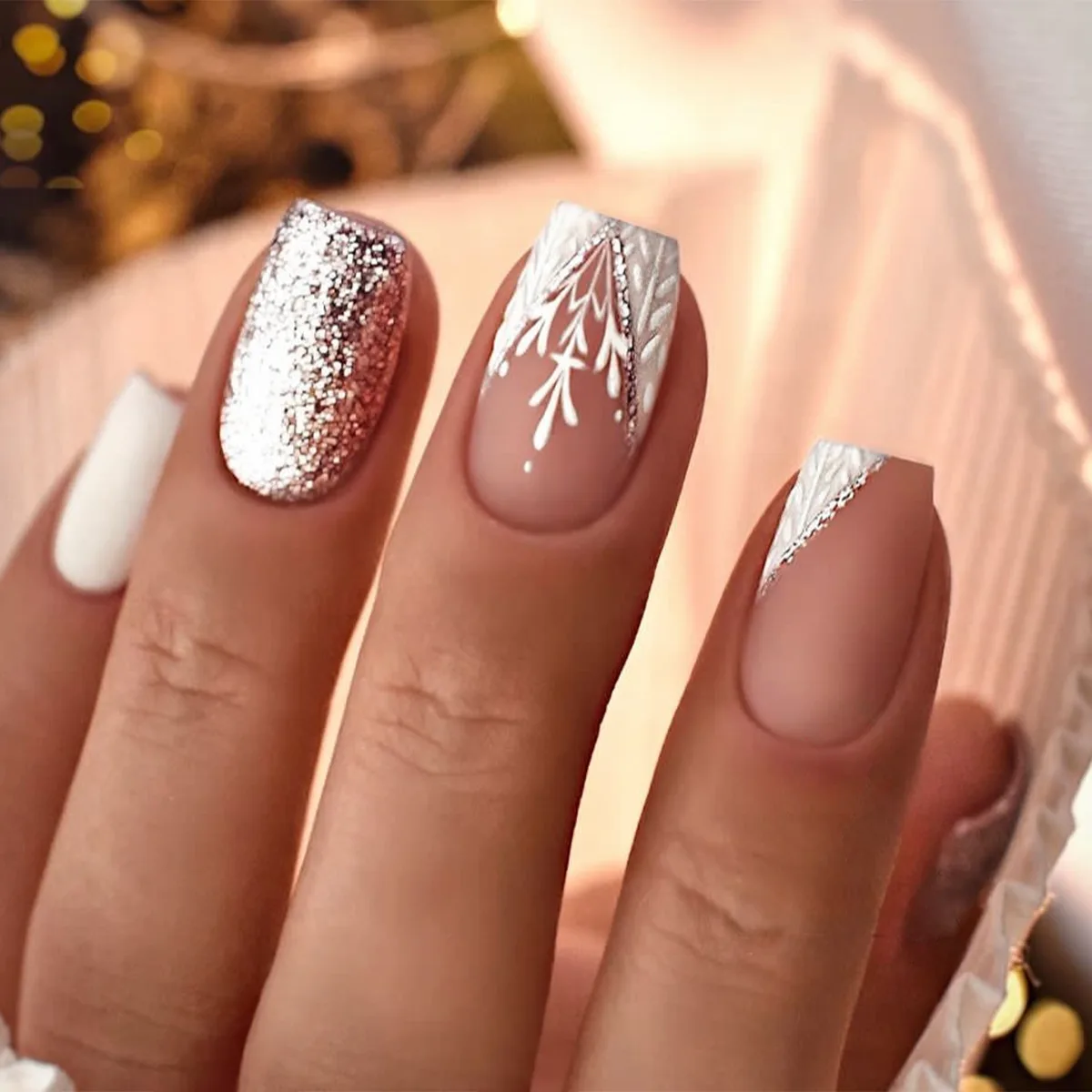 B7980 — Press-On Nails product photo 1