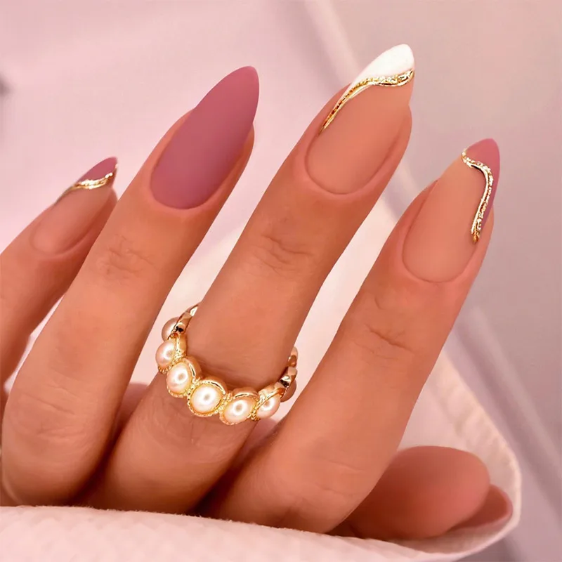 B4705 — Press-On Nails product photo 1