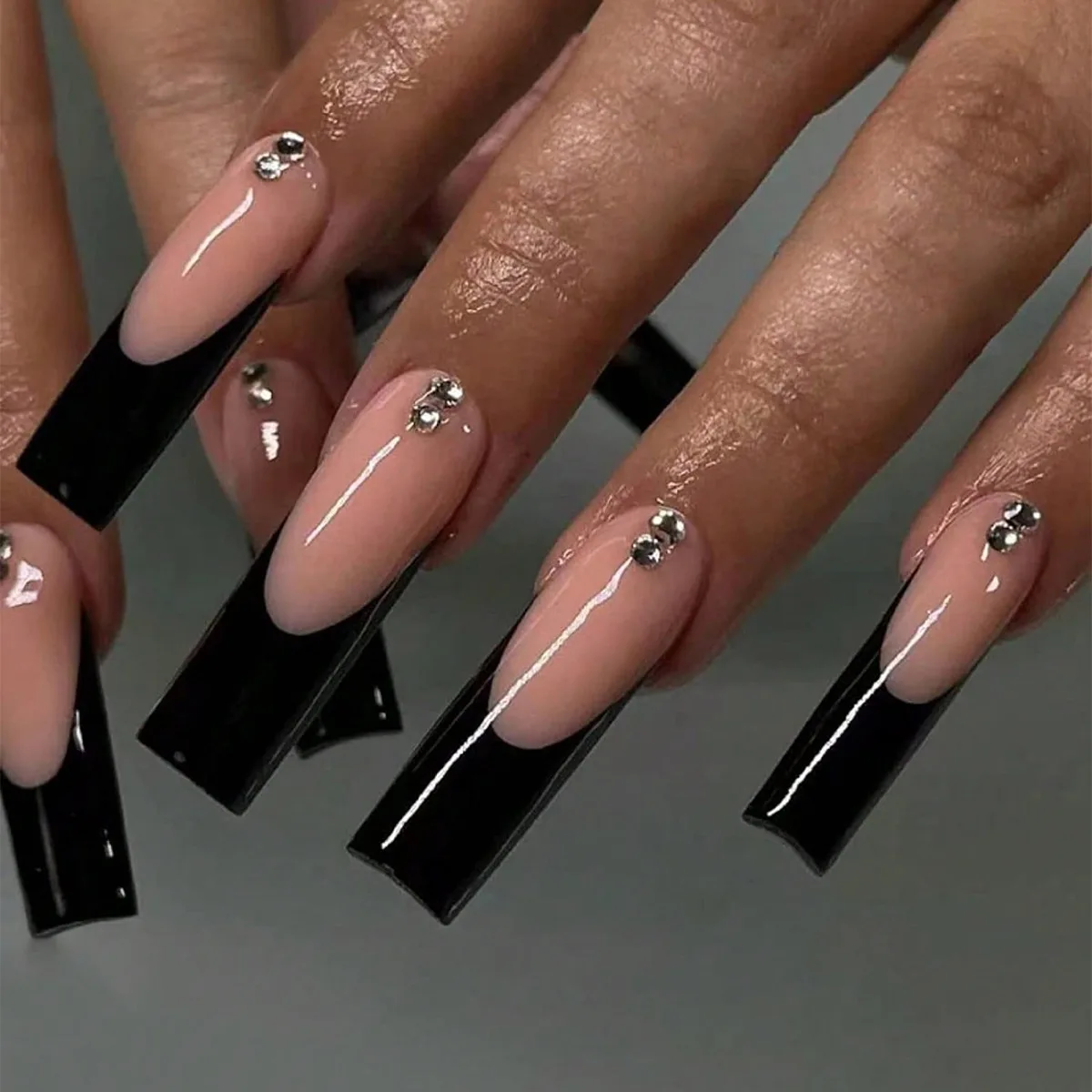 B9380 — Press-On Nails product photo 1