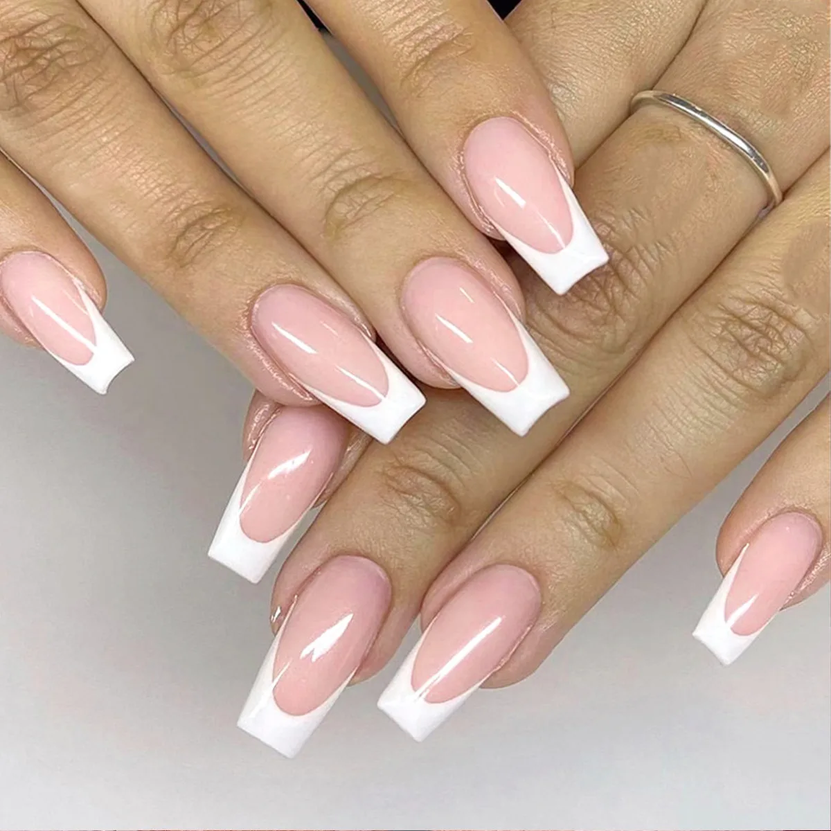 B6967 — Press-On Nails product photo 1