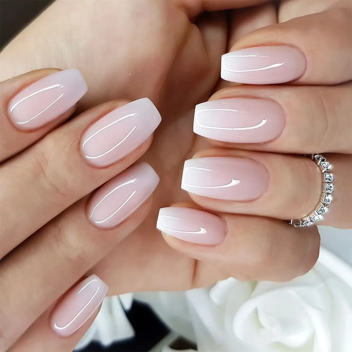 B5949 — Press-On Nails product photo 1