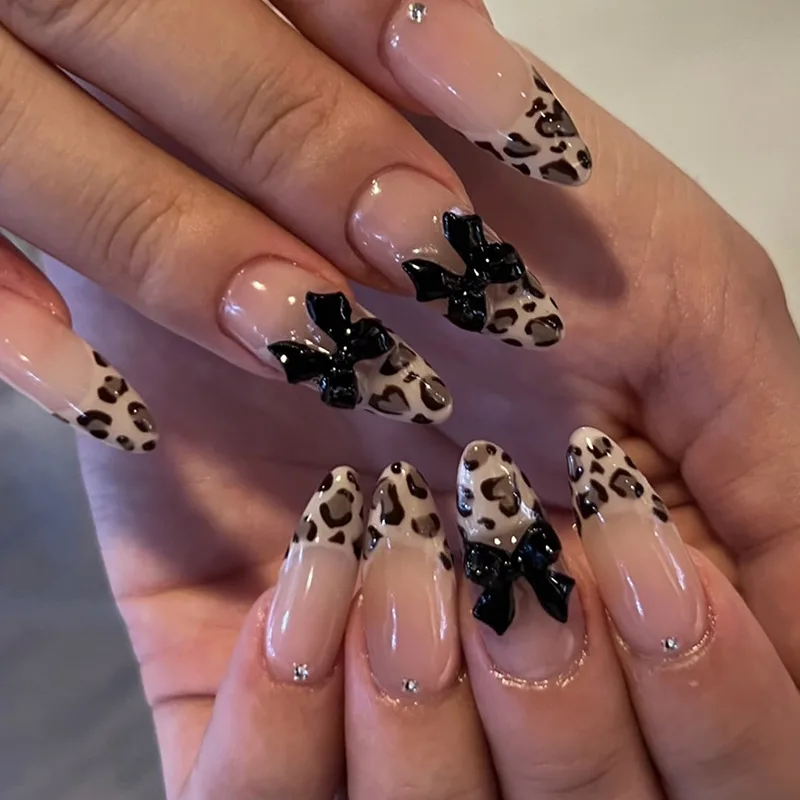B8791 — Press-On Nails product photo 1