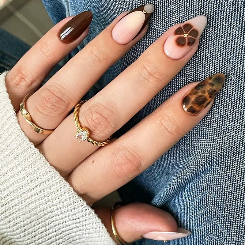 B8843 — Press-On Nails product photo 1