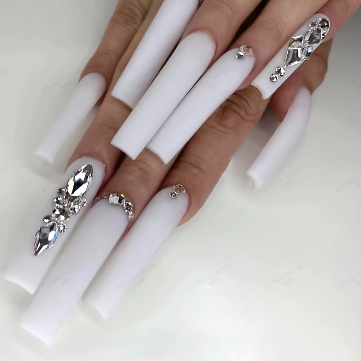 B4285 — Press-On Nails product photo 1