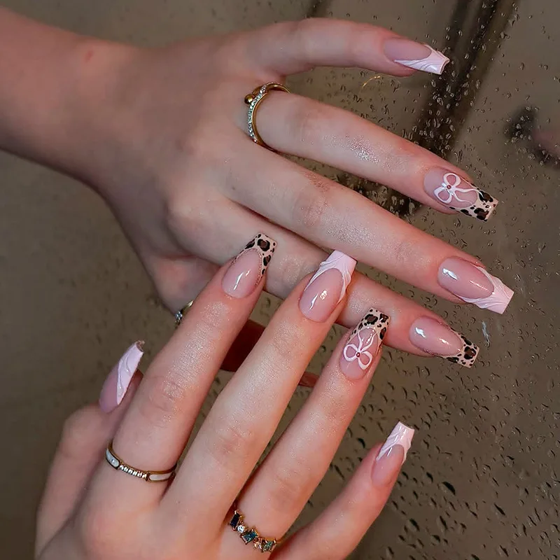 B7975 — Press-On Nails product photo 1