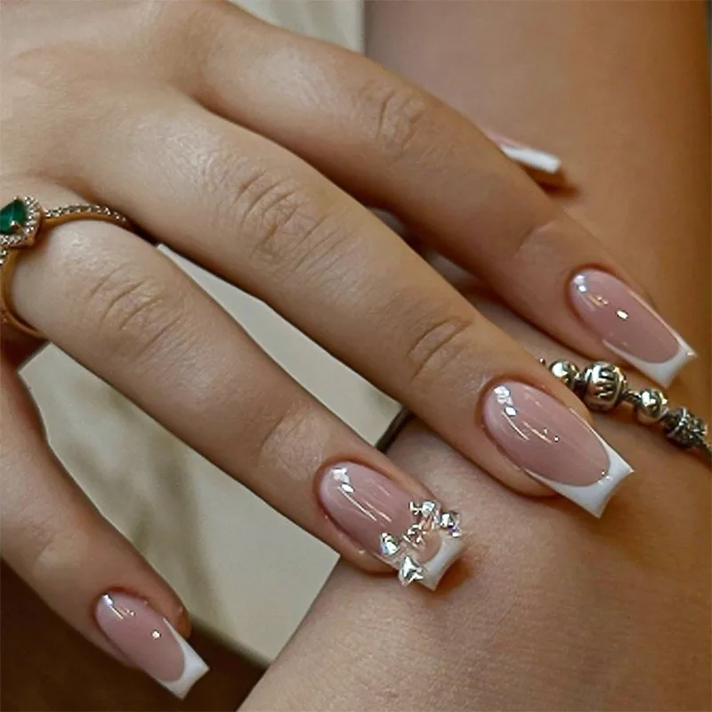 B4775 — Press-On Nails product photo 1