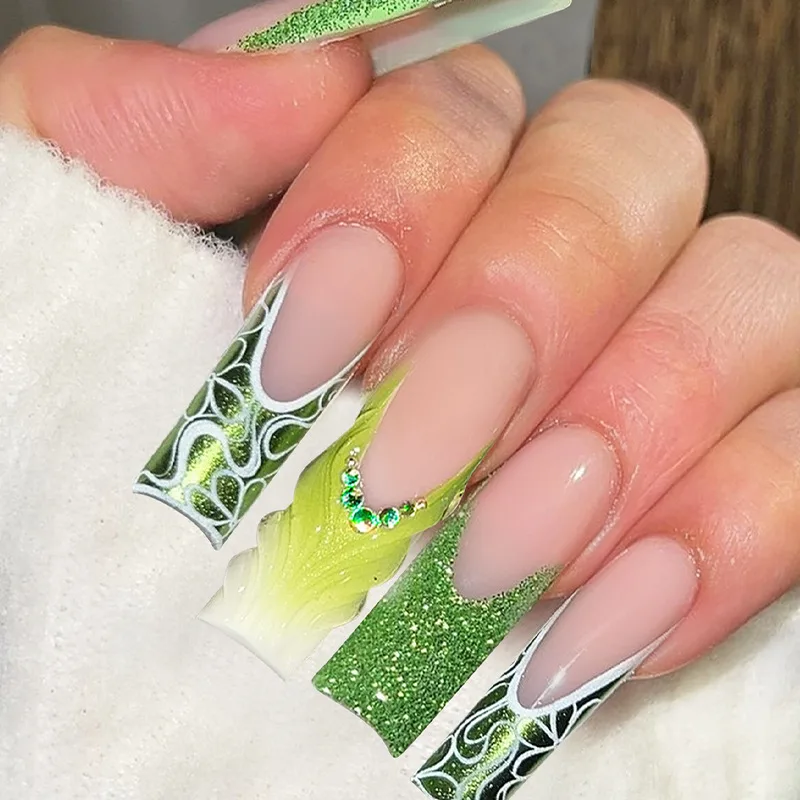 B7683 — Press-On Nails product photo 1
