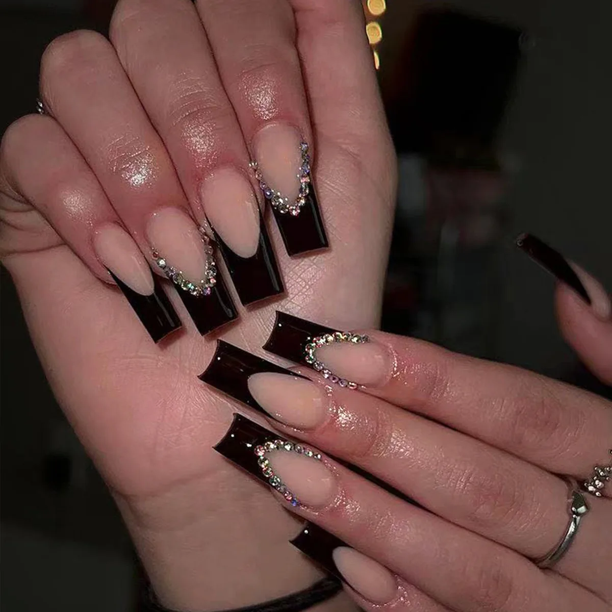 B8658 — Press-On Nails product photo 1