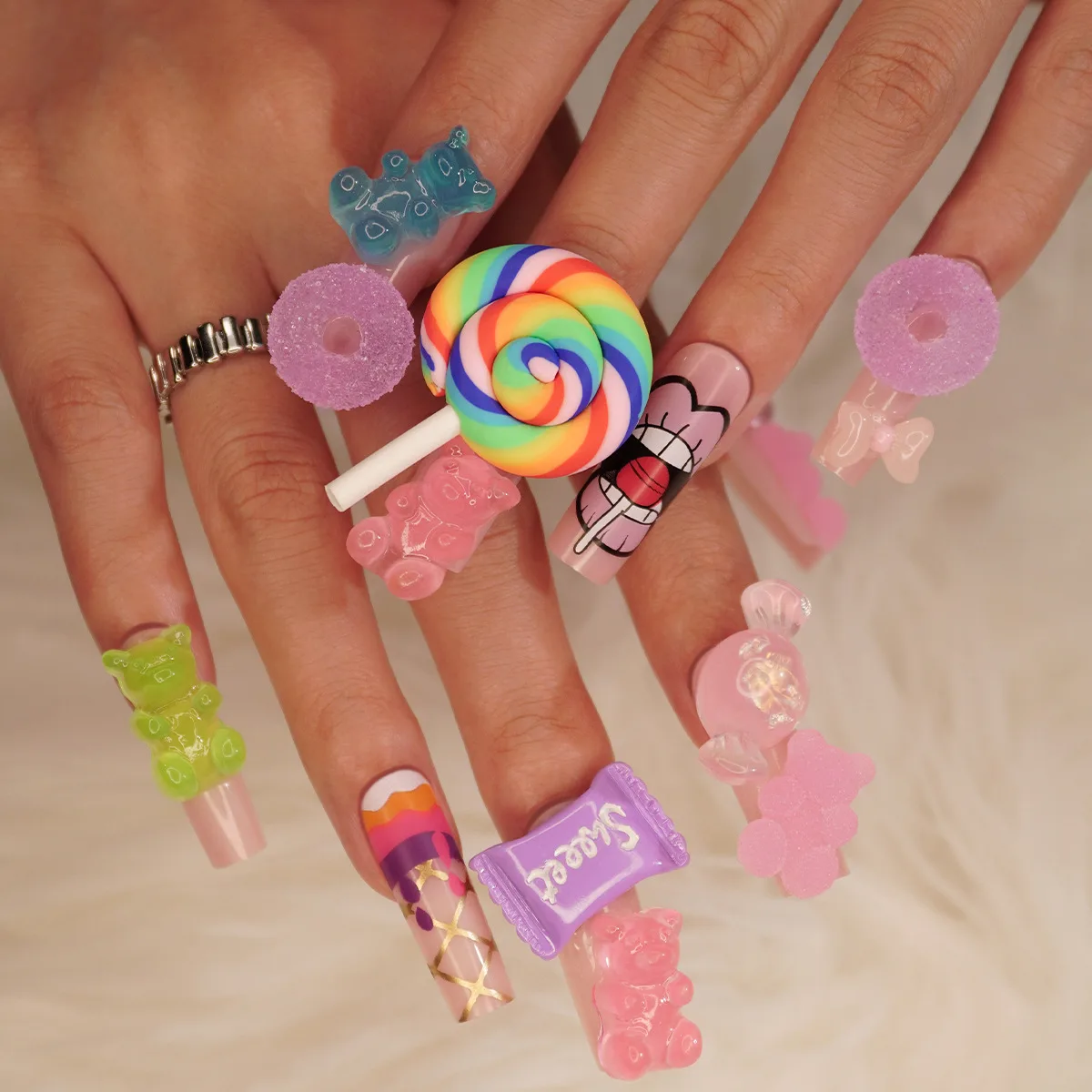 B7346 — Press-On Nails product photo 1