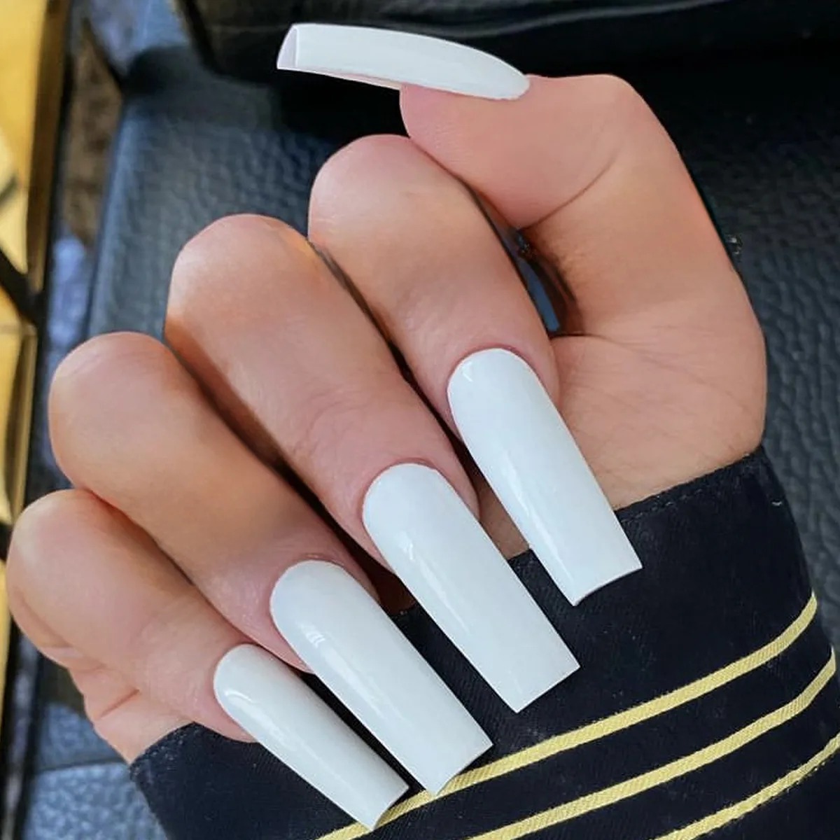B7237 — Press-On Nails product photo 1