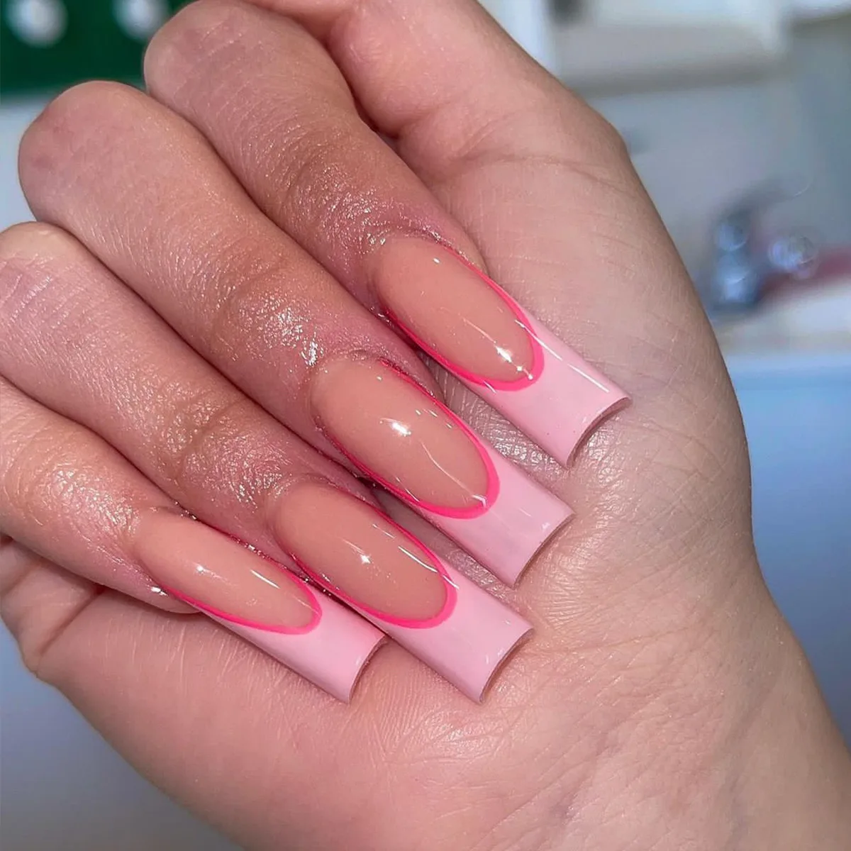 B6869 — Press-On Nails product photo 1