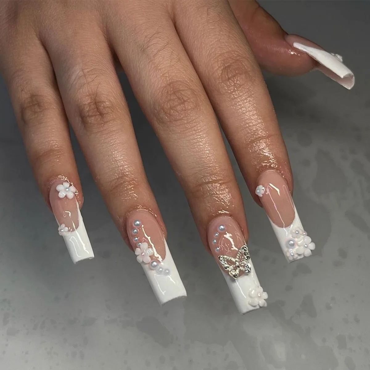 B8076 — Press-On Nails product photo 1