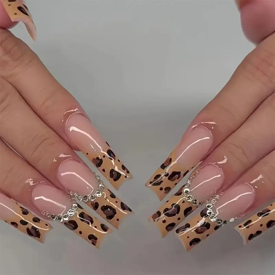 B2428 — Press-On Nails product photo 1