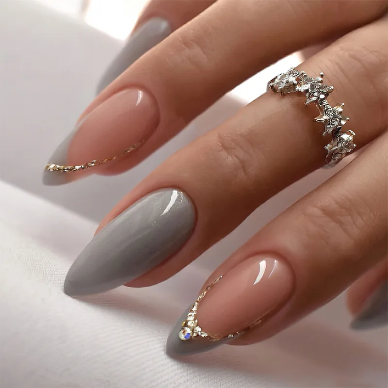 B8558 — Press-On Nails product photo 1