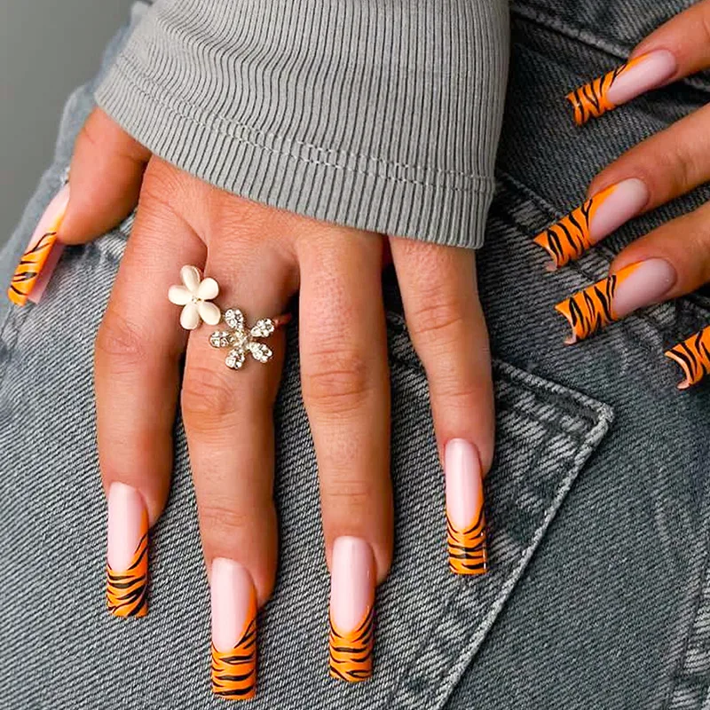 B0064 — Press-On Nails product photo 1