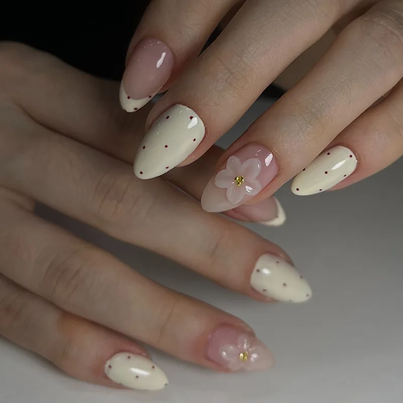 B8656 — Press-On Nails product photo 1