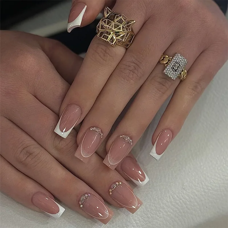 B0092 — Press-On Nails product photo 1