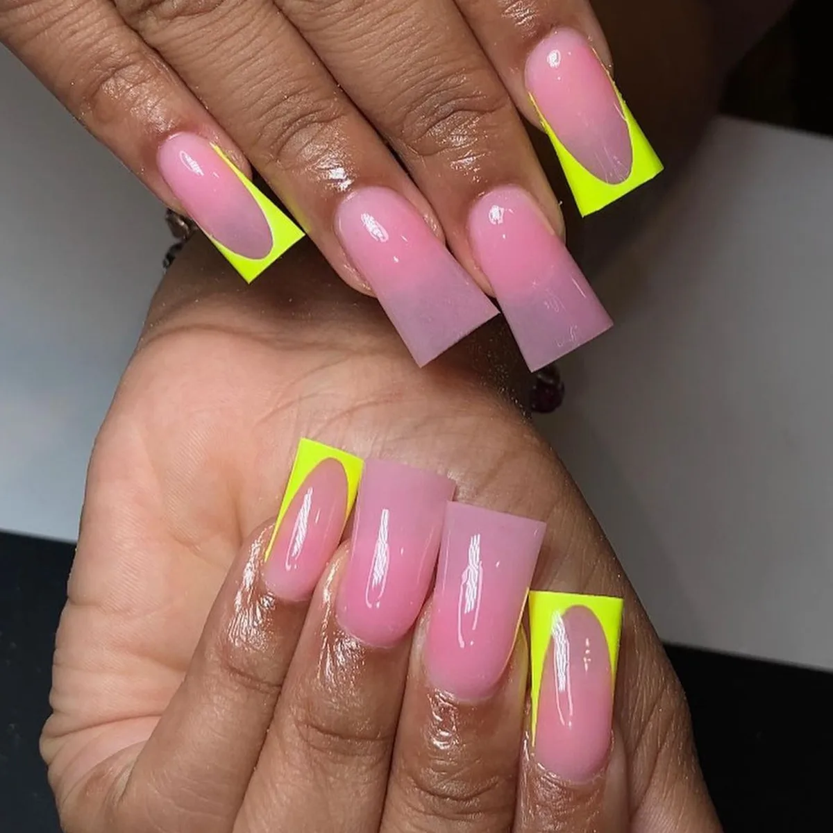 B5665 — Press-On Nails product photo 1