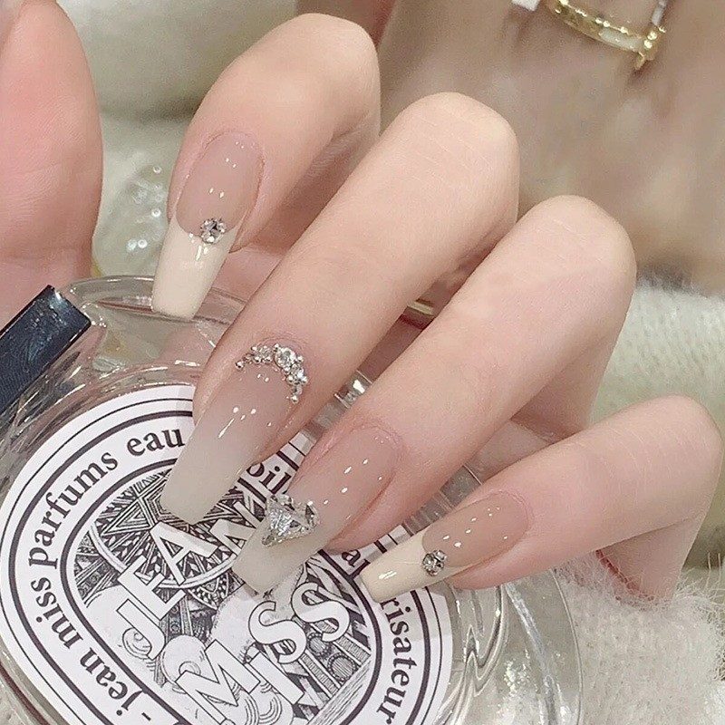 sku-18-N5167 — Press-On Nails product photo 1