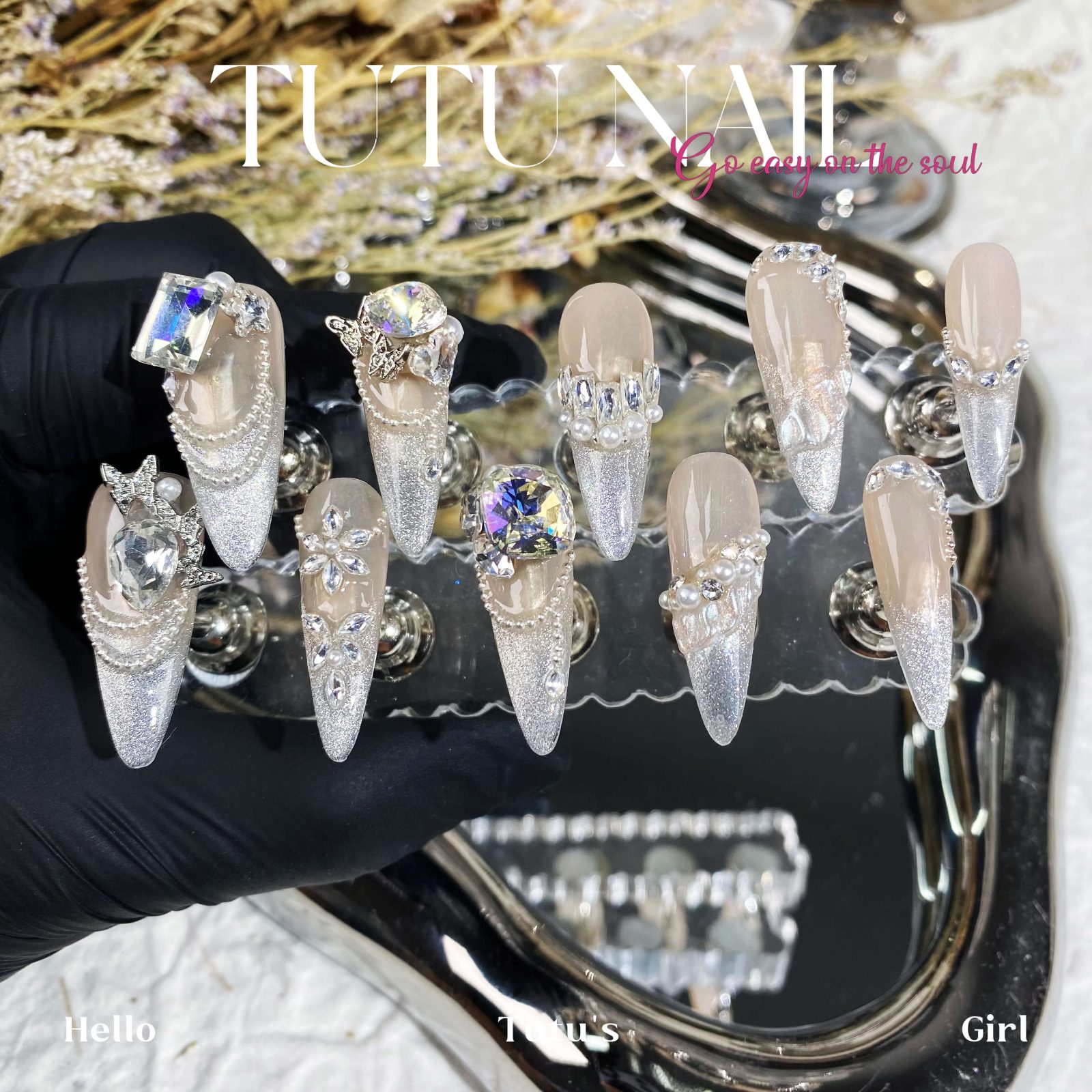 [Elizabeth] TUTU NAIL — High-End Press On Nails product photo 1