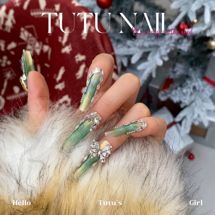 Awakening Spring — High-End Press On Nails product photo 1