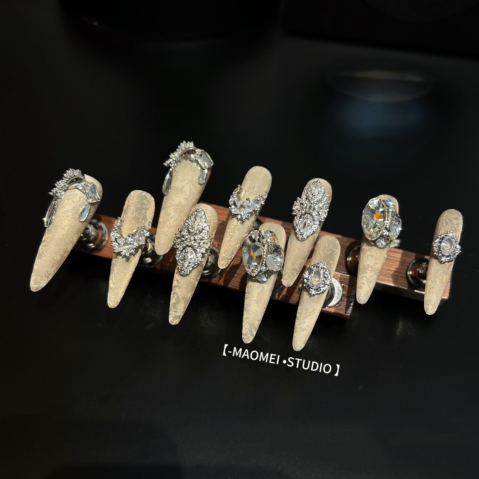 Sex and the City — High-End Press On Nails product photo 1