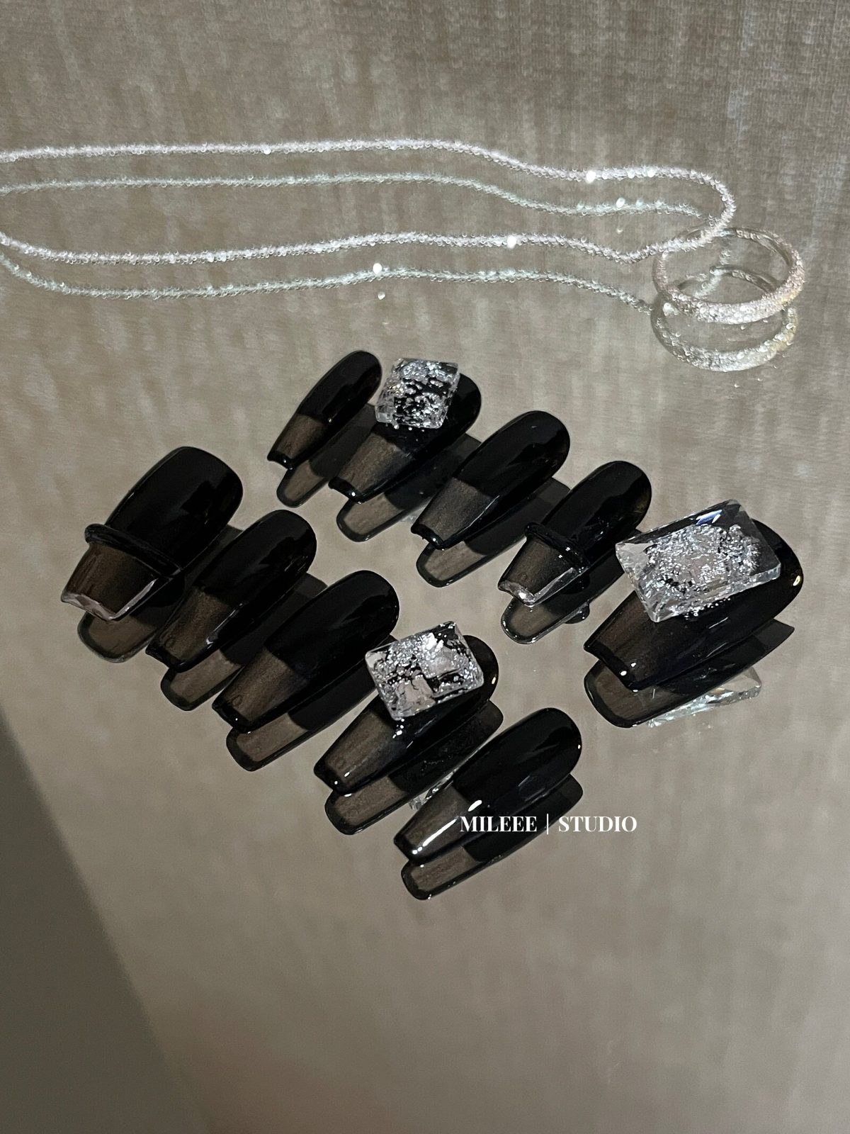 MILI — High-End Press On Nails product photo 1