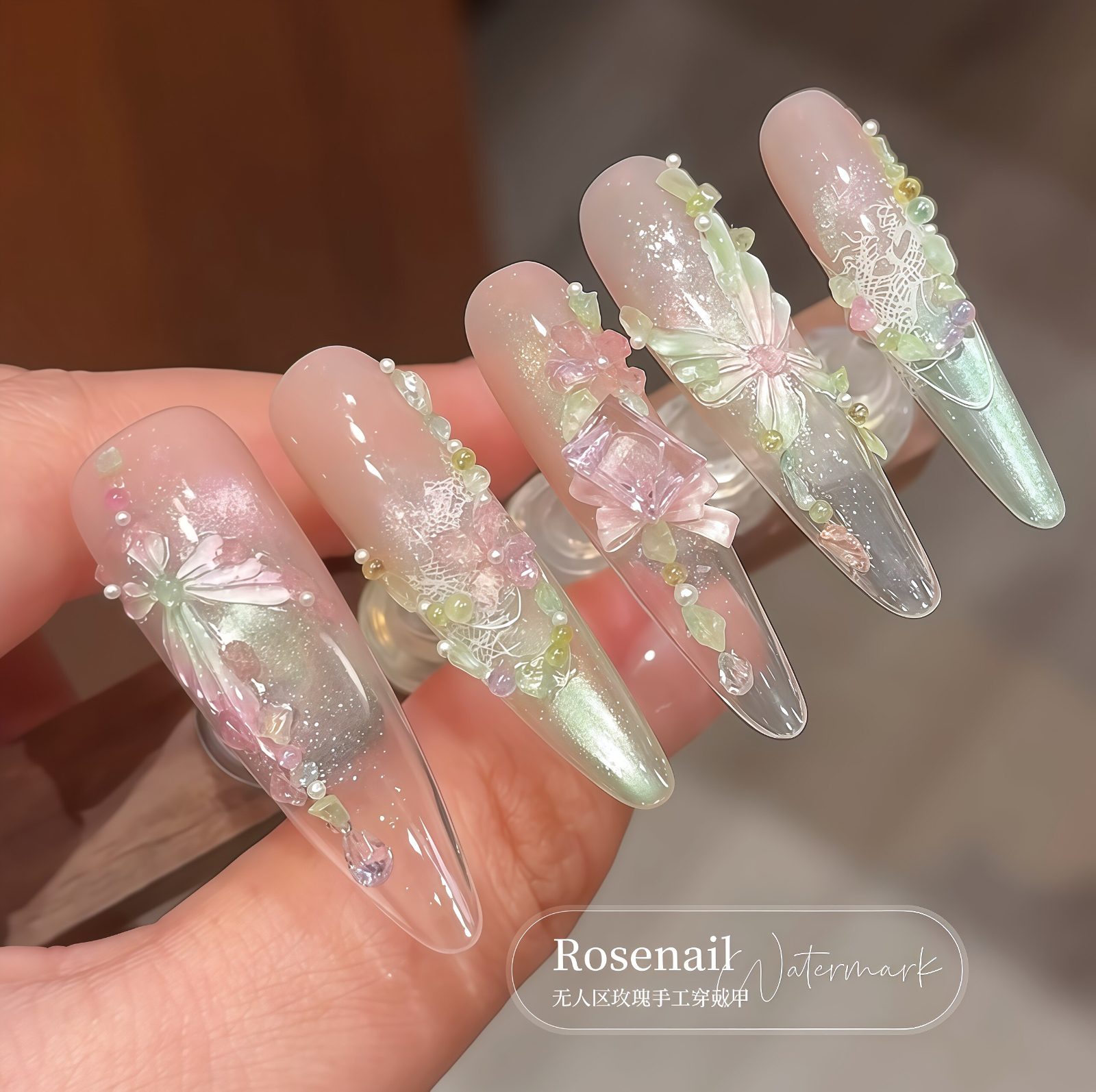 Cross — High-End Press On Nails product photo 1