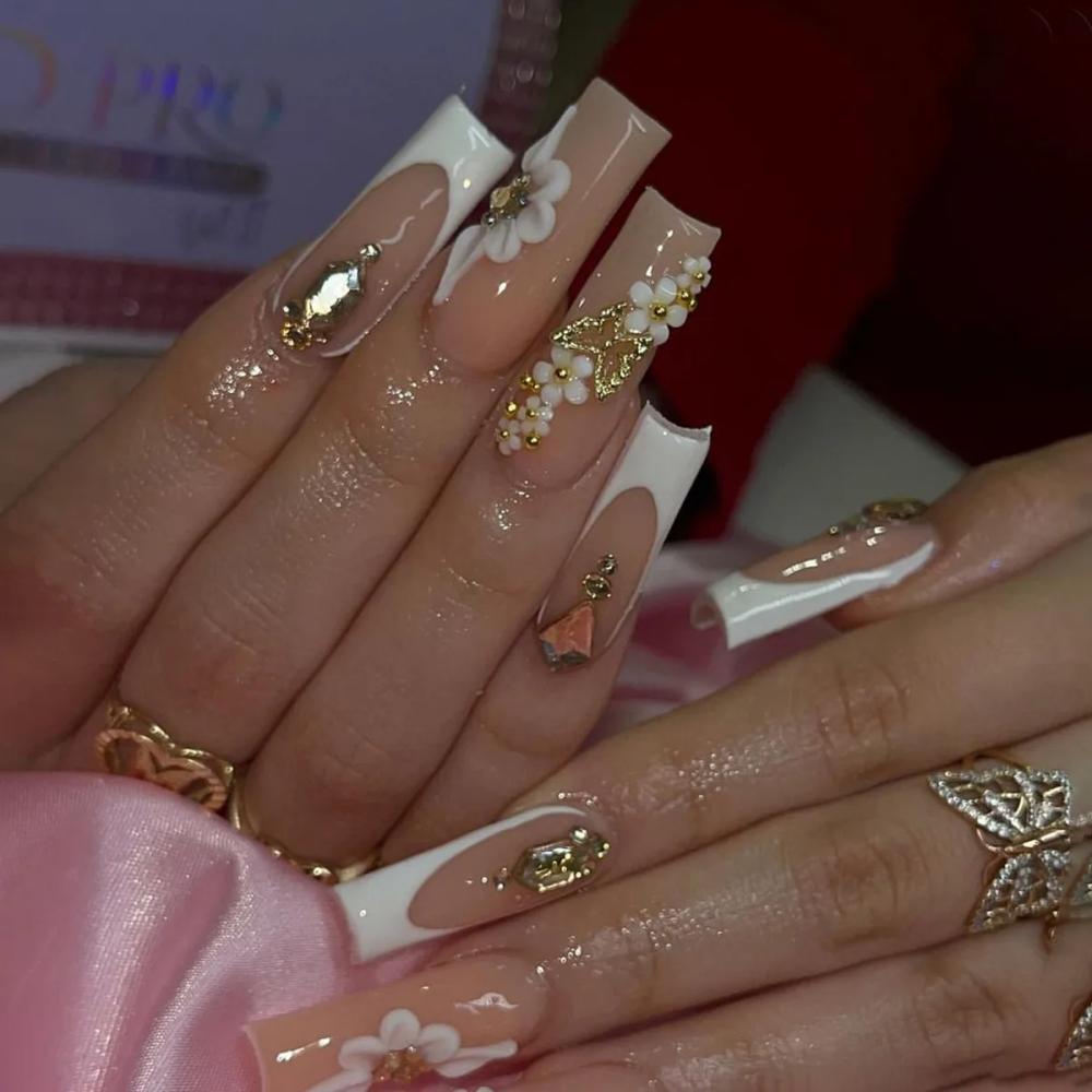 B2225 — Press-On Nails product photo 1