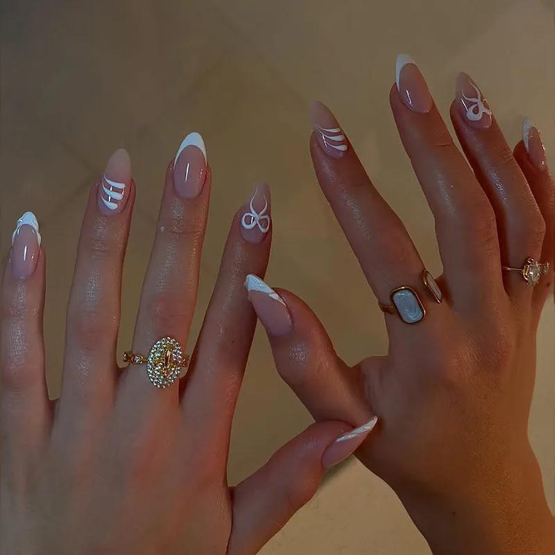 B9395 — Press-On Nails product photo 1
